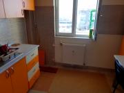 Apartament cu 3 camere de inchiriat in zona Nord