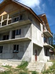 Vanzare casa 12 camere in Cheia
