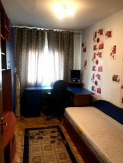 Apartament cu 3 camere de inchiriat in zona Republicii