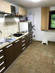 Casa-vila de vanzare in zona Bucov