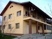 Vanzare casa 7 camere in Baicoi