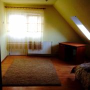 Casa-vila de inchiriat in zona Bucov-Mica Roma