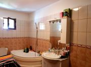 Casa-vila de vanzare cu 2 apartamente in zona Ploiesti- Cartier Albert