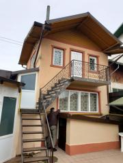 Casa-vila de vanzare in zona Bereasca