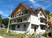 Vanzare casa 12 camere in Cheia