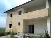 Vanzare proprietate deosebita in Urlati