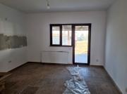 Casa-vila cu 4 camere in zona Ploiestiori
